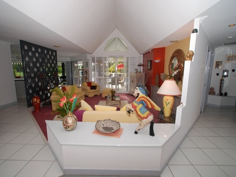 55 Fairway Drive, Clear Island Waters QLD 4226