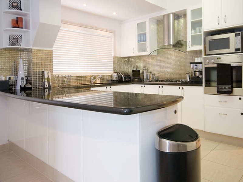 14 Cessnock Close, Mermaid Waters QLD 4218