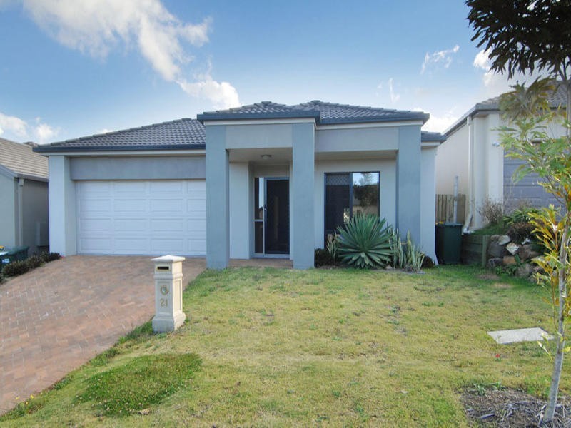21 Campelles Avenue, Varsity Lakes QLD 4227