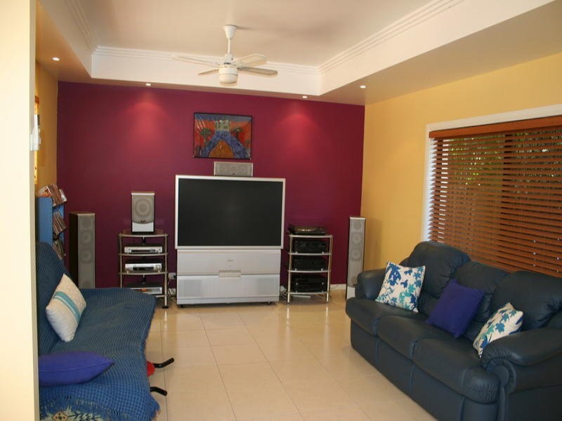 35 Sunbird Chase, Parrearra QLD 4575