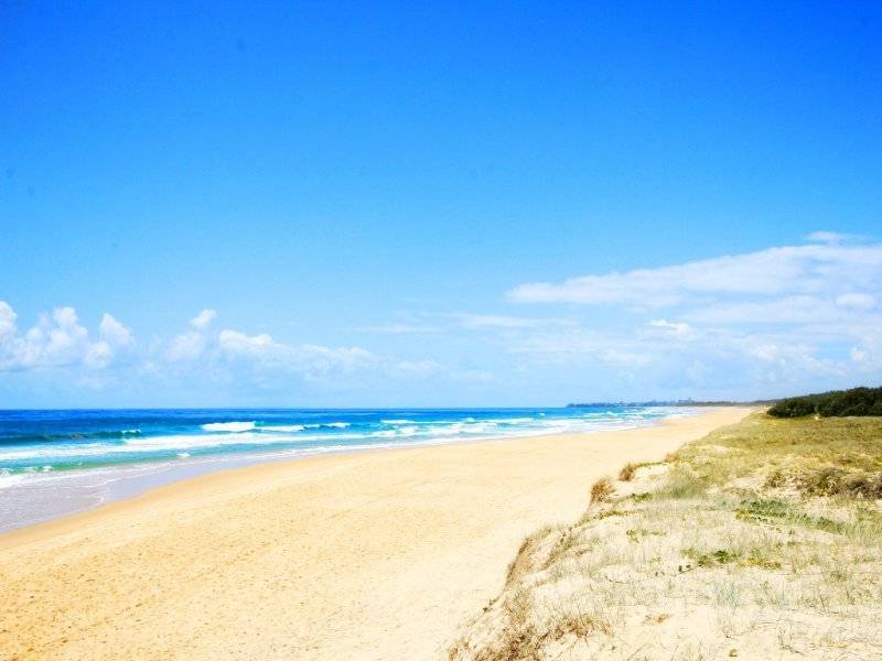 1 Coorabin Street, Warana QLD 4575