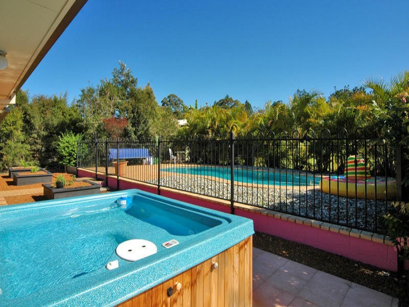 14 Wattlebird Pl, Landsborough QLD 4550