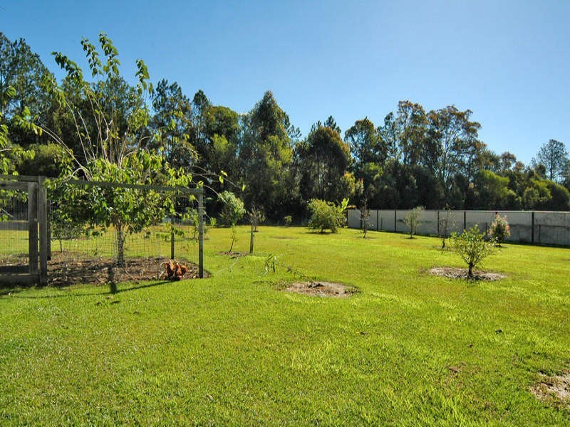 14 Wattlebird Pl, Landsborough QLD 4550