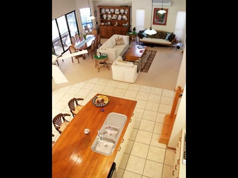 217 Oceanic Drive, Bokarina QLD 4575