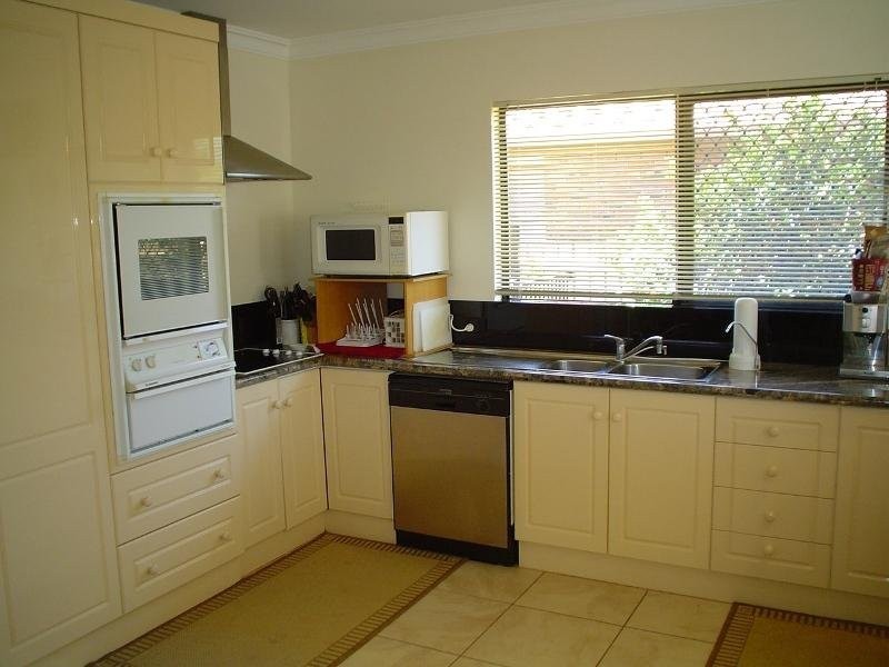 28 Murrindi Street, Minyama QLD 4575