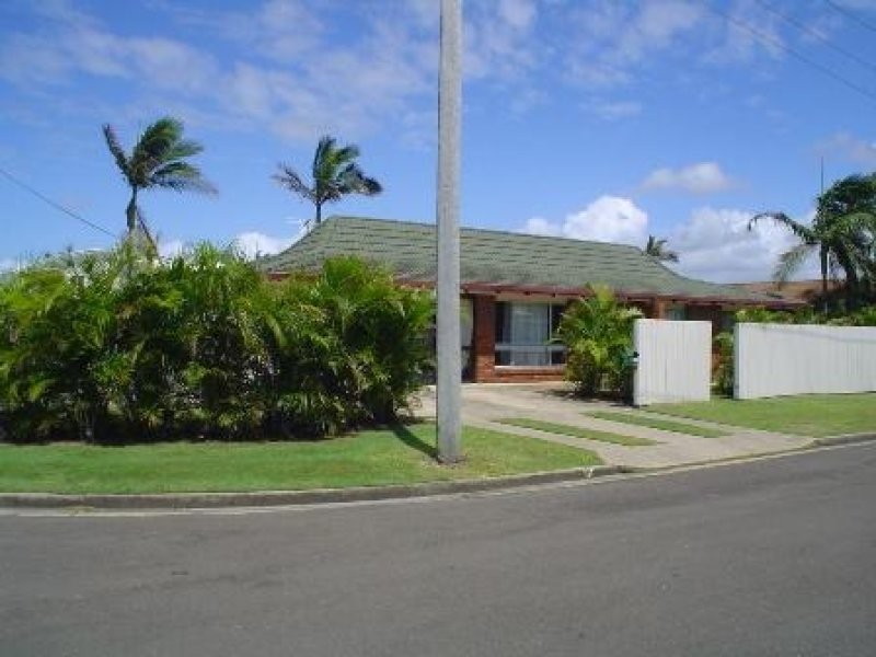 116 Oceanic Drive, Warana QLD 4575