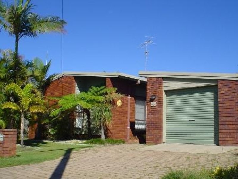 25 Kookaburra Street, Warana QLD 4575