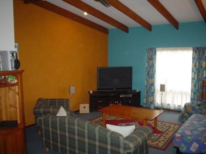 25 Kookaburra Street, Warana QLD 4575