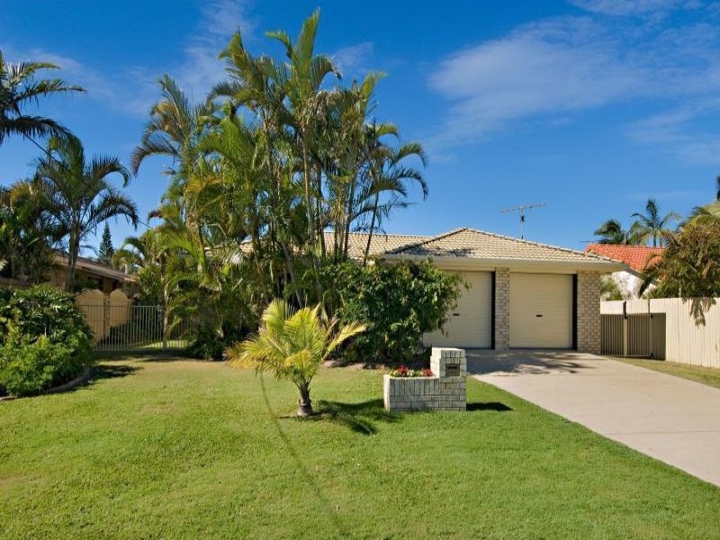 13 Marana Street, Warana QLD 4575