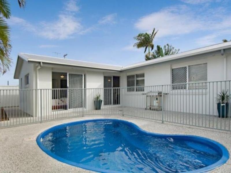 42 Balyata Street, Warana QLD 4575
