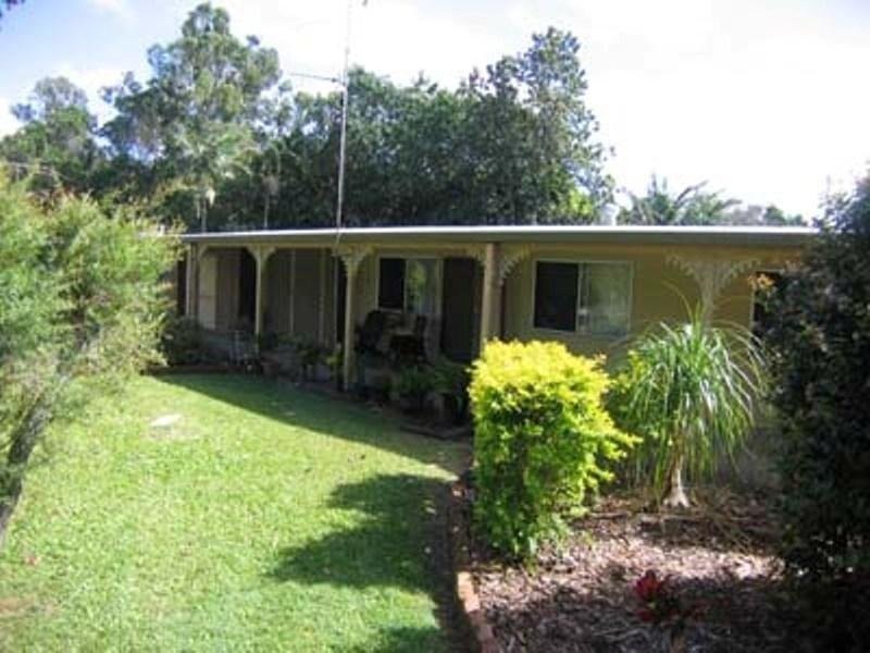 28 Bray Road, Mooloolah Valley QLD 4553