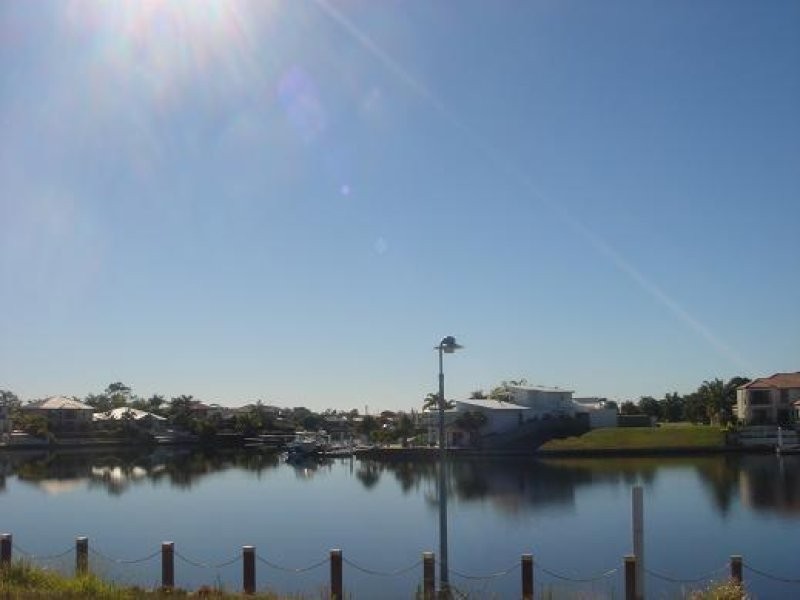 13 Tortola Place, Kawana Island QLD 4575