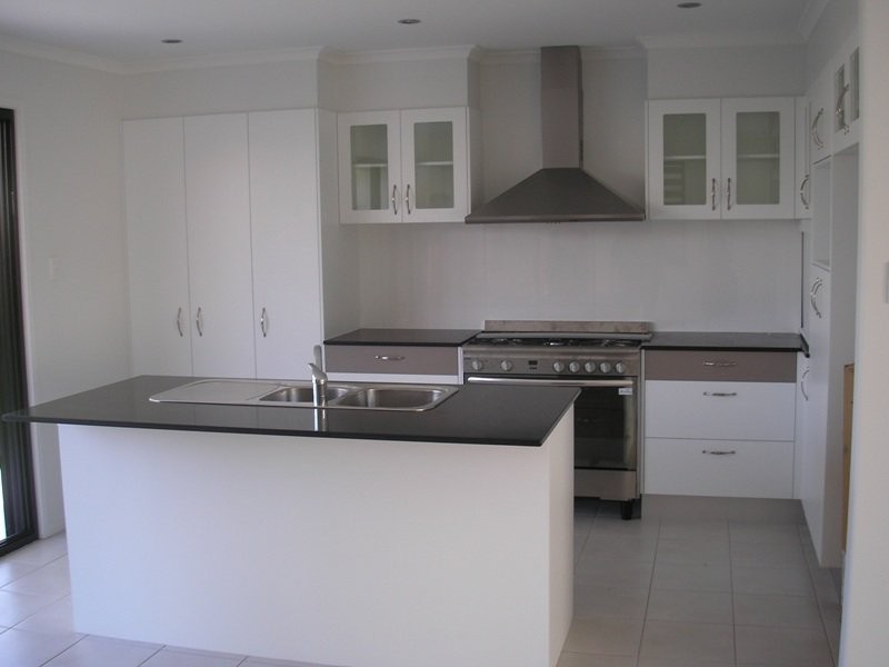 41 Tarawa Street, Kawana Island QLD 4575
