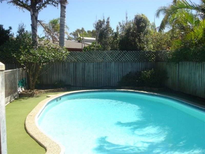 156 Oceanic Drive, Warana QLD 4575