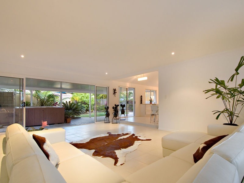 253 Oceanic Drive, Bokarina QLD 4575