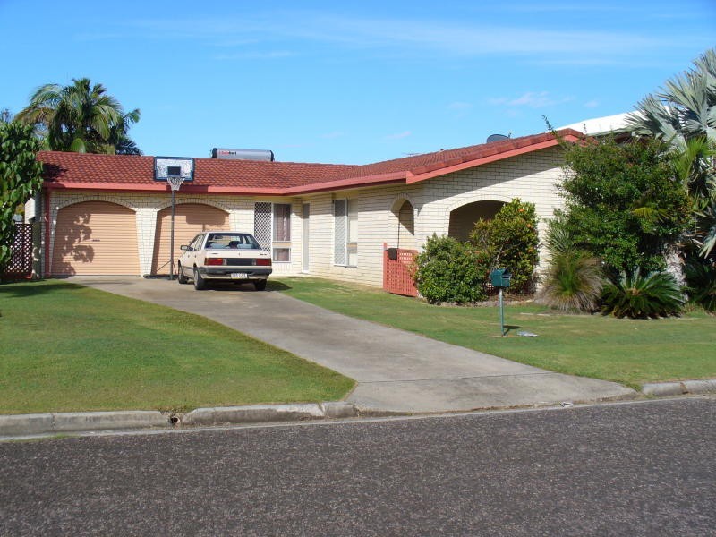 4 Coonawa Street, Buddina QLD 4575