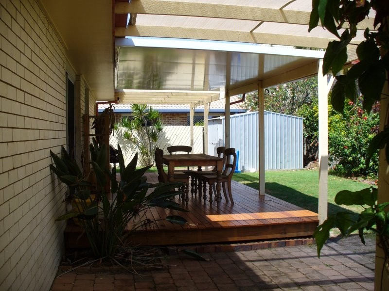 4 Coonawa Street, Buddina QLD 4575
