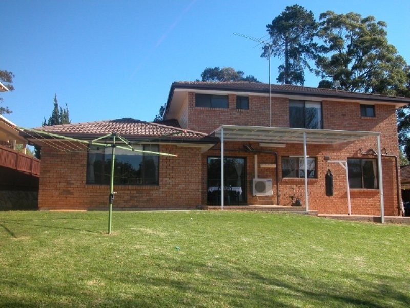 6 Silverfern Crescent, West Pennant Hills NSW 2125