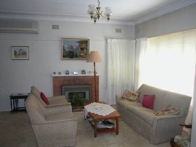 61 Wallalong Crescent, West Pymble NSW 2073