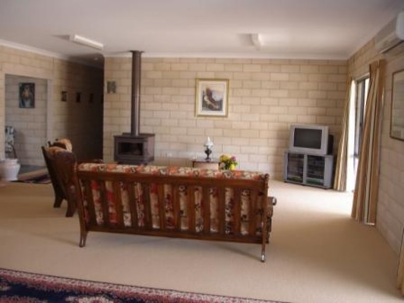 4 Grimm Road, Coffin Bay SA 5607