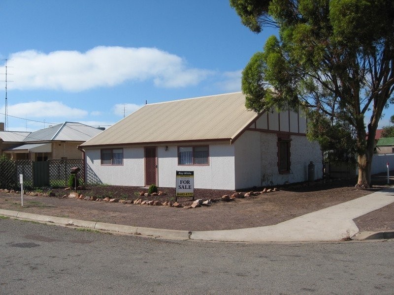 31 Second Street, Cowell SA 5602