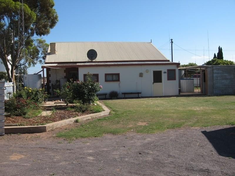 31 Second Street, Cowell SA 5602