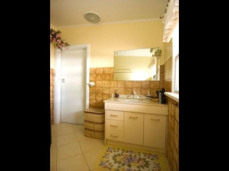 22 Central Street, Louth Bay SA 5607