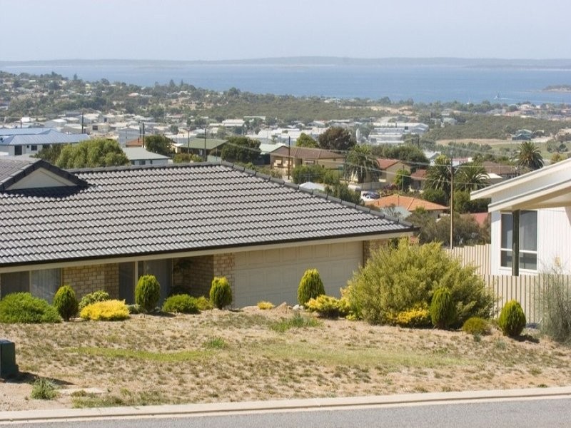 18 Lawson Drive, Port Lincoln SA 5606