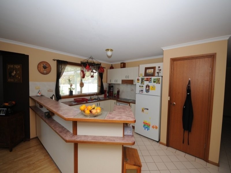 27 Flinders Avenue, Port Lincoln SA 5606