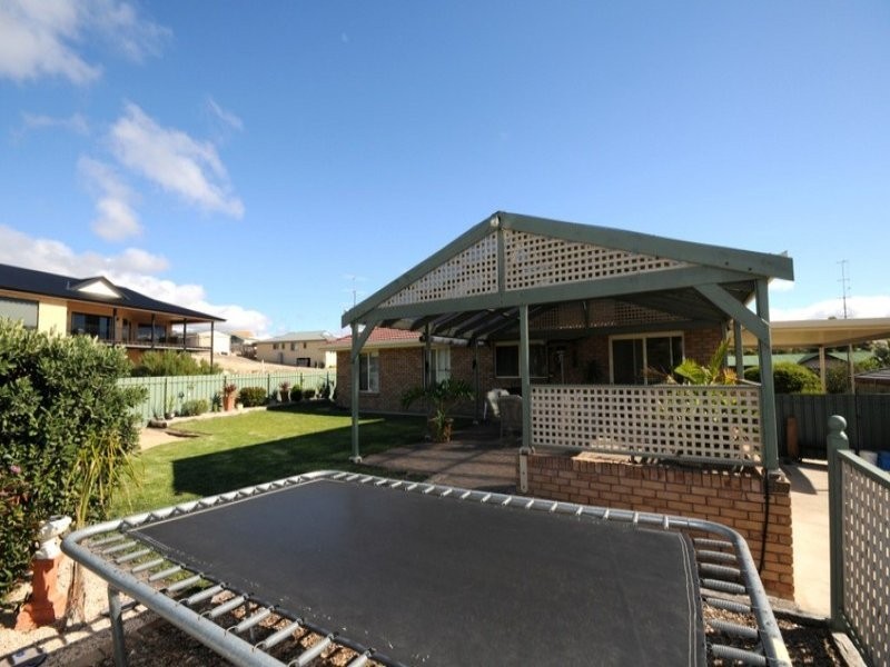 27 Flinders Avenue, Port Lincoln SA 5606