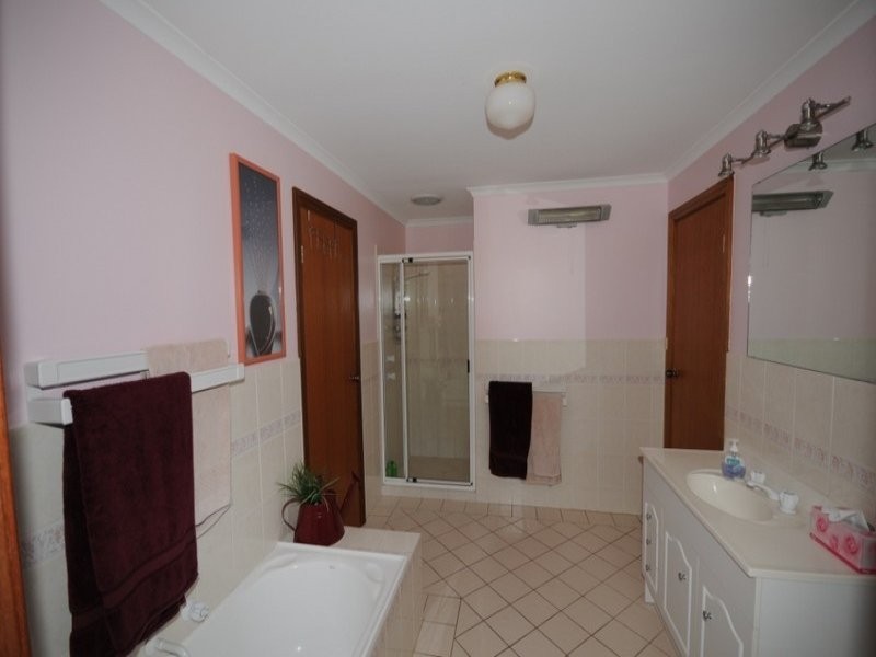 27 Flinders Avenue, Port Lincoln SA 5606
