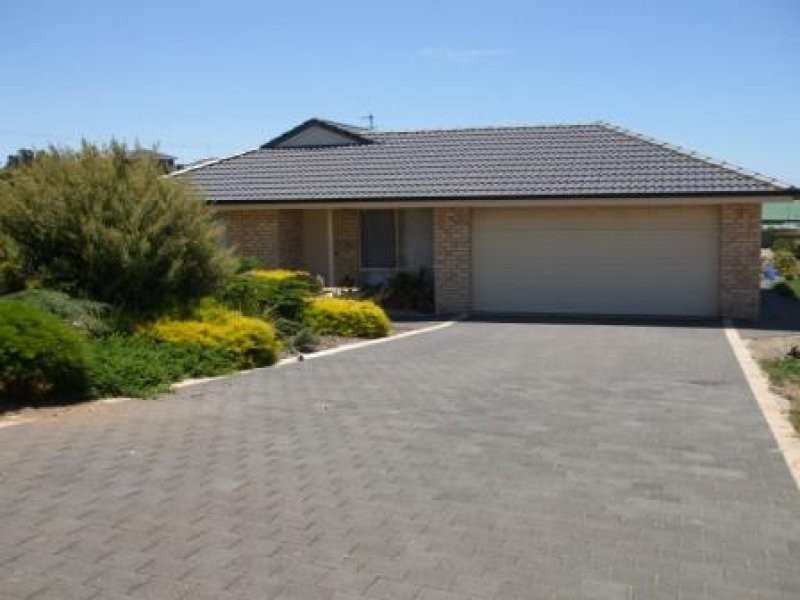 18 Lawson Drive, Port Lincoln SA 5606