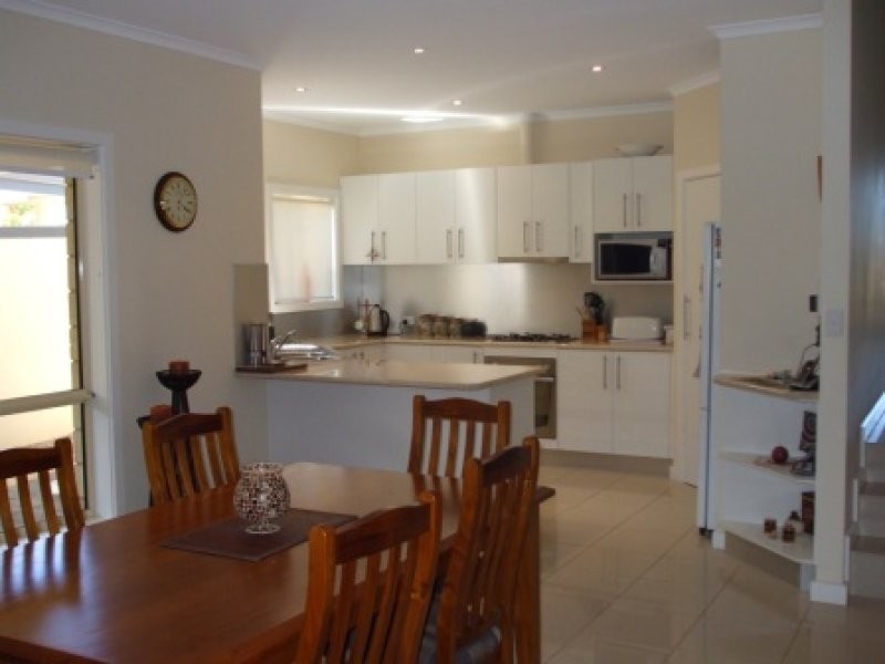 8 Bridge Crescent, Port Lincoln SA 5606