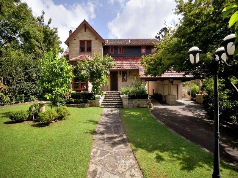 90 The Crescent, Cheltenham NSW 2119