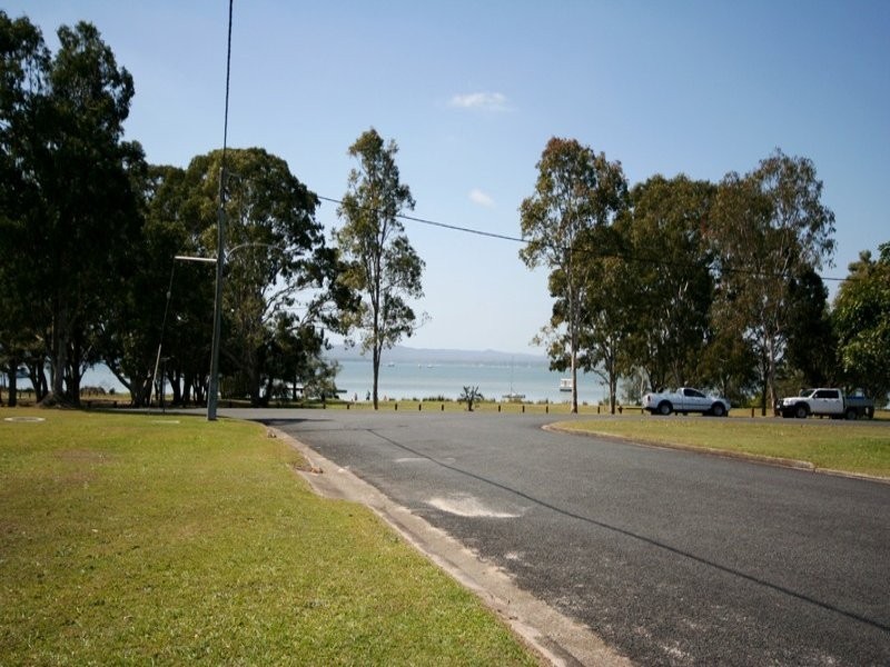 23 Bream st, Tin Can Bay QLD 4580