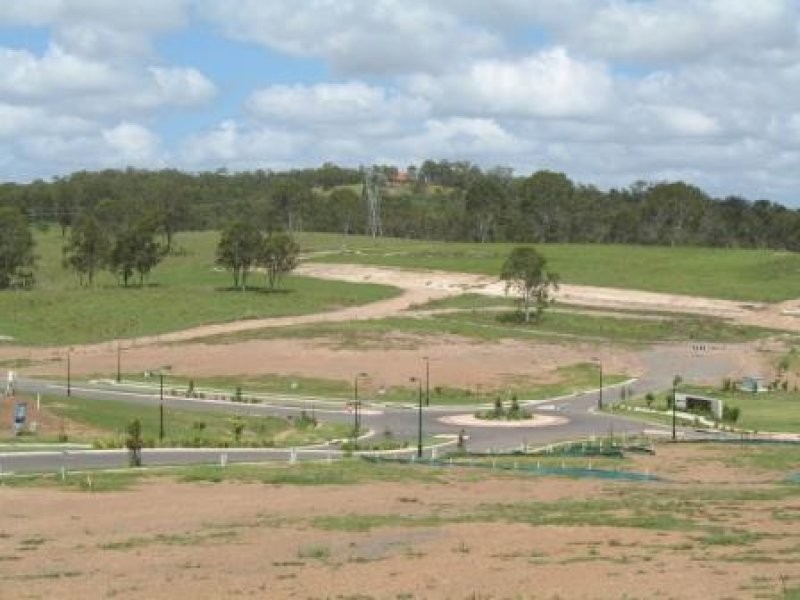 27 Directors Circuit, Jones Hill QLD 4570