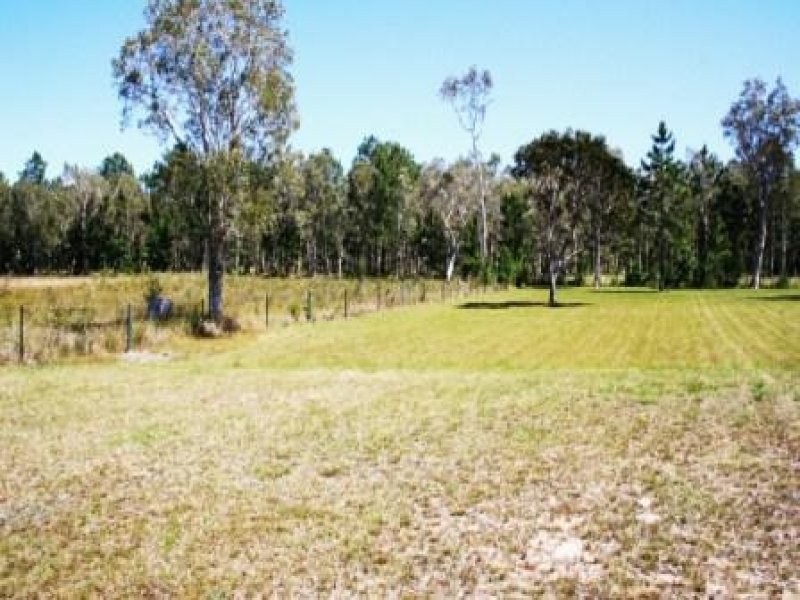 28 Endeavour Drive, Cooloola Cove QLD 4580