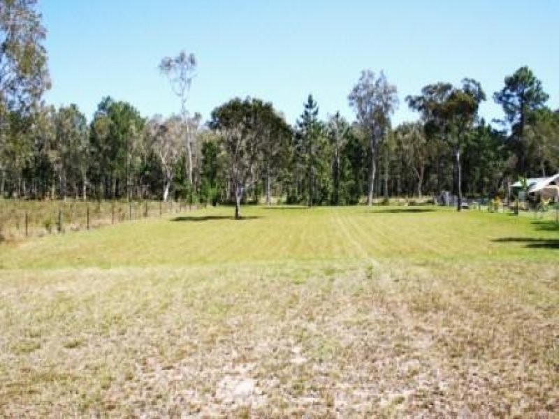 28 Endeavour Drive, Cooloola Cove QLD 4580