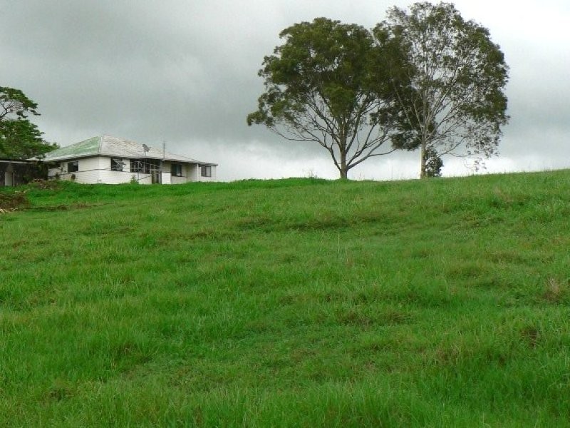 655 McIntosh Creek, Mcintosh Creek QLD 4570