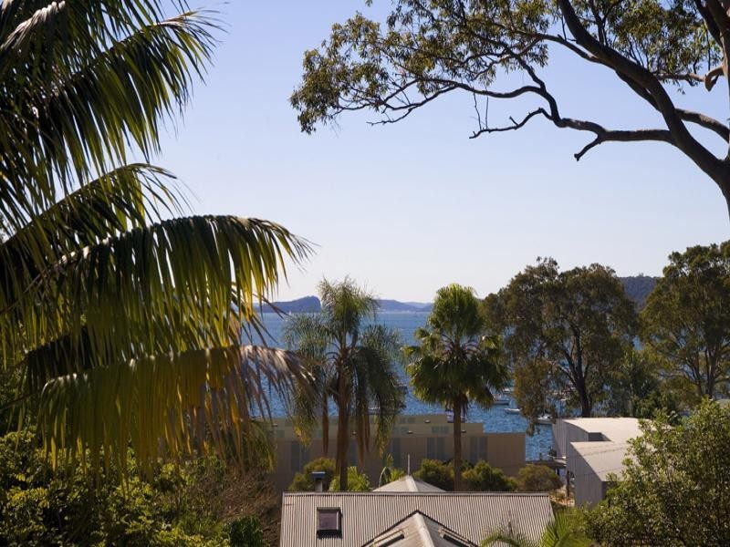 4 Wandeen Road, Clareville NSW 2107