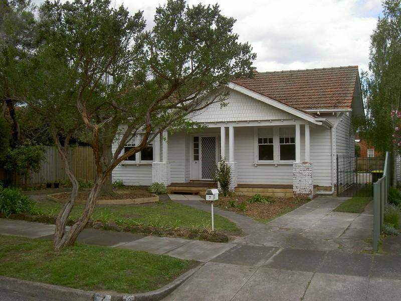 7 Katrina Avenue, Murrumbeena VIC 3163