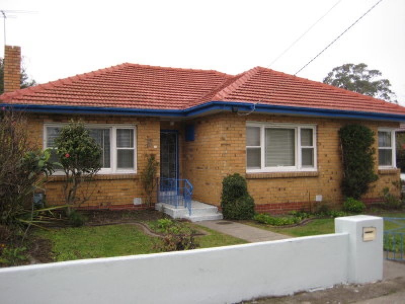 18 Thomas Street, Clayton VIC 3168
