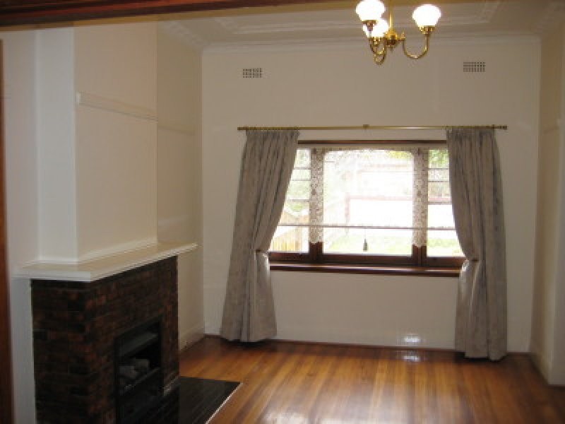 110 Kangaroo Road, Hughesdale VIC 3166