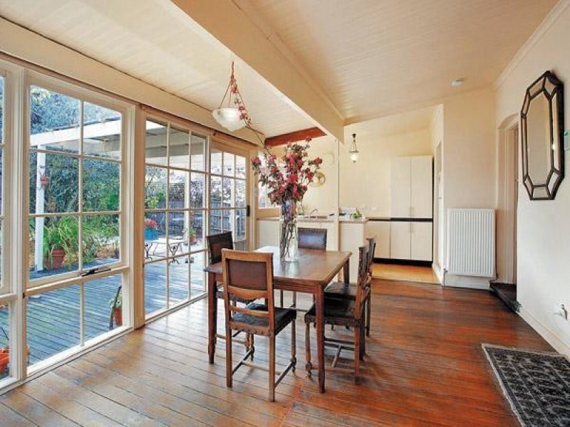 32 Foster Avenue, Glen Huntly VIC 3163