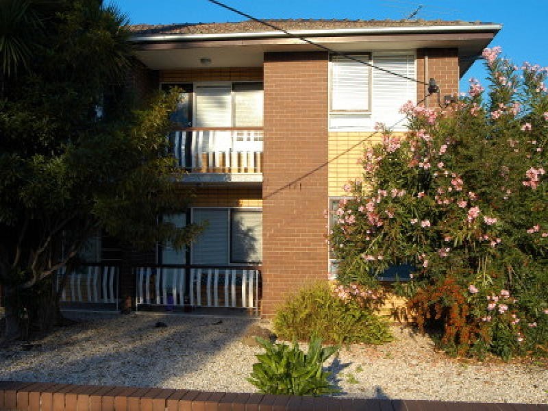 2/12 Toward Street, Murrumbeena VIC 3163