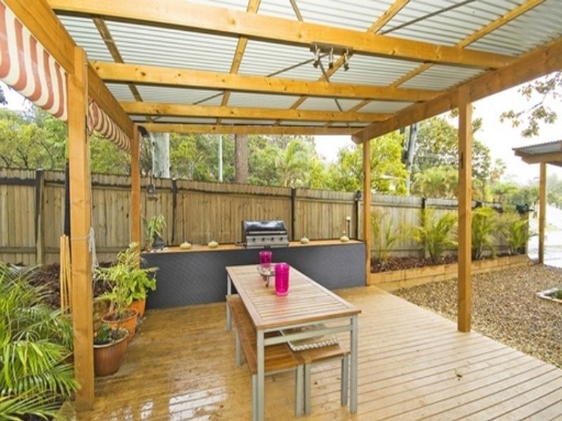 1 Brier Cres, Varsity Lakes QLD 4227