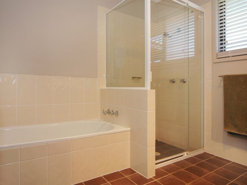 13 Ling Place, Palm Beach QLD 4221