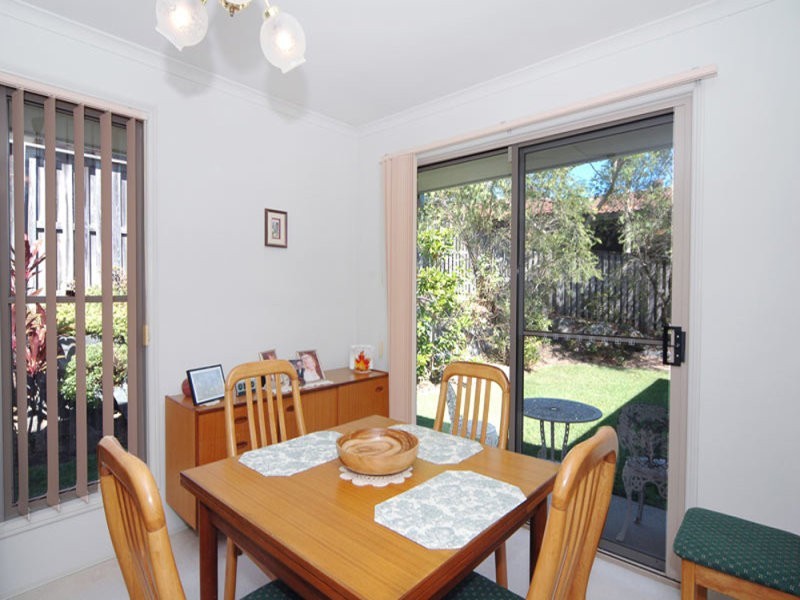 33 Zinnea Street, Elanora QLD 4221