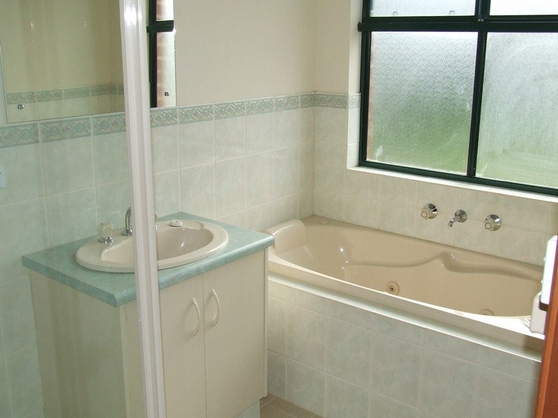 10 Rupara Avenue, Hayborough SA 5211