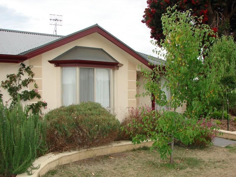 14b The Parkway, Victor Harbor SA 5211